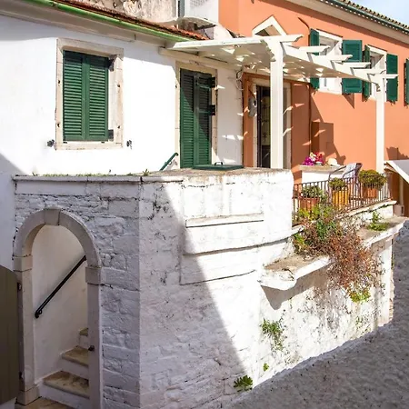 Aggelina Holiday home